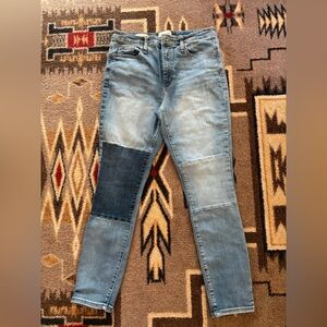 Universal Thread Light Blue High Rise Skinny Jeans